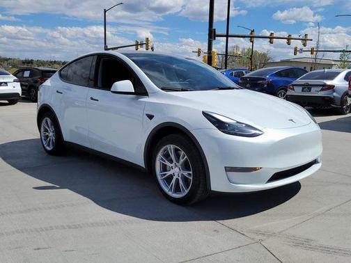 2023 Tesla Model Y Long Range Dual Motor All-Wheel Drive