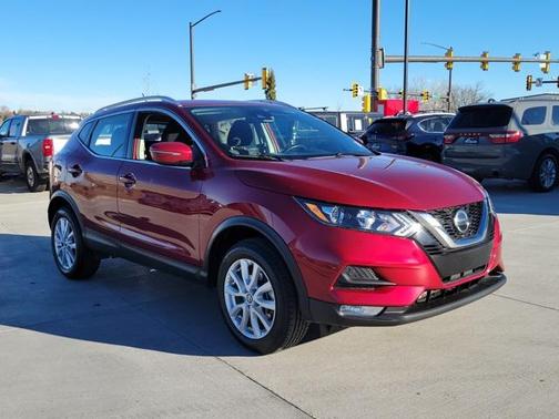 2022 Nissan Rogue Sport SV