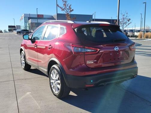 2022 Nissan Rogue Sport SV