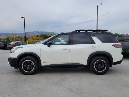 2023 Nissan Pathfinder Rock Creek 4WD