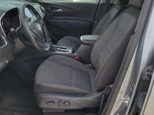 Sterling Gray Metallic 2024 Chevrolet Equinox 1LT