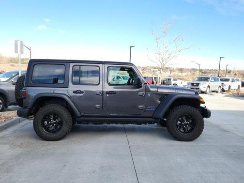2025 Jeep Wrangler 4xe Willys