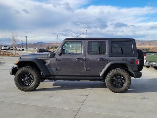 2025 Jeep Wrangler 4xe Willys