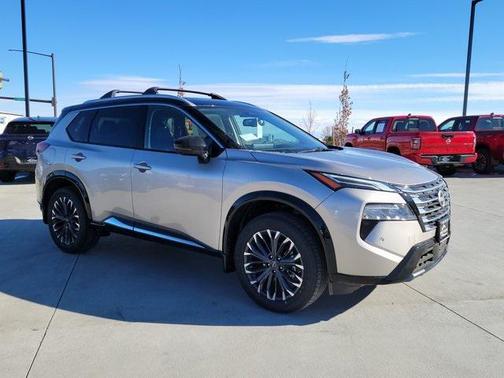 2025 Nissan Rogue Platinum