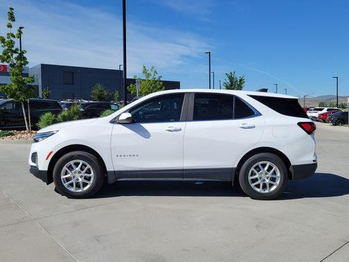 Summit White 2022 Chevrolet Equinox 1LT