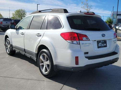 Satin White Pearl 2013 Subaru Outback 3.6R Limited