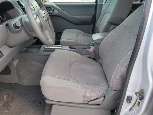 2012 Nissan Frontier SV