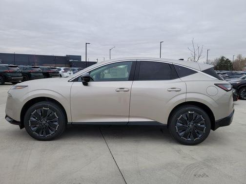 Champagne Silver Metallic 2026 Nissan Murano Platinum