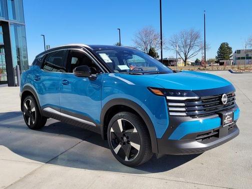 2025 Nissan Kicks SR