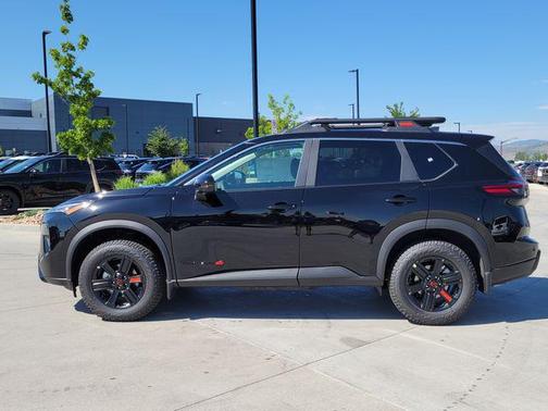 Super Black 2026 Nissan Rogue Rock Creek