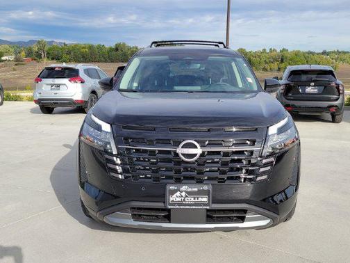 Super Black 2026 Nissan Pathfinder SL