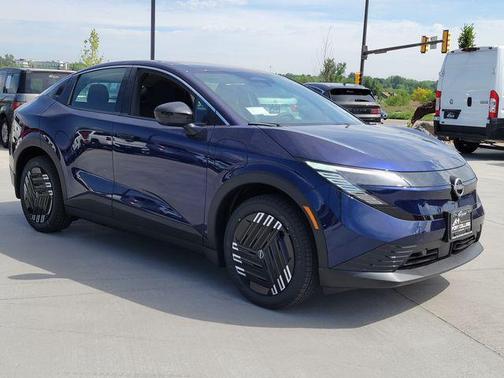 Deep Ocean Blue Pearl 2026 Nissan Leaf S+