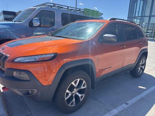 Mango Tango Pearlcoat 2014 Jeep Cherokee Trailhawk