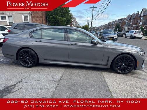 2022 BMW 740 i xDrive