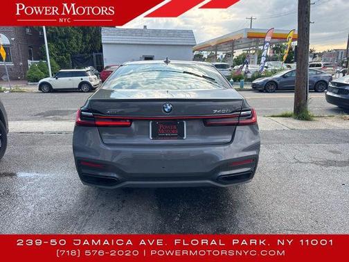 2022 BMW 740 i xDrive