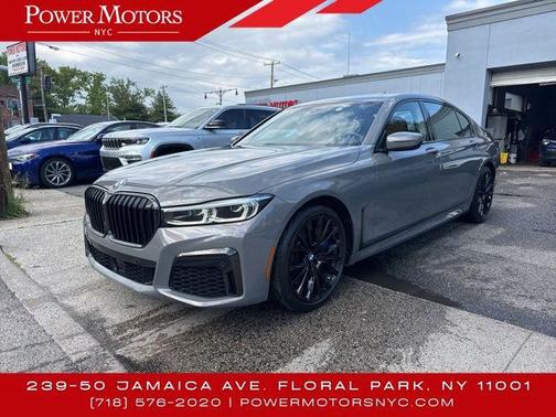 2022 BMW 740 i xDrive