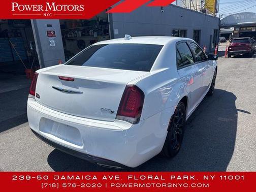 2019 Chrysler 300 S