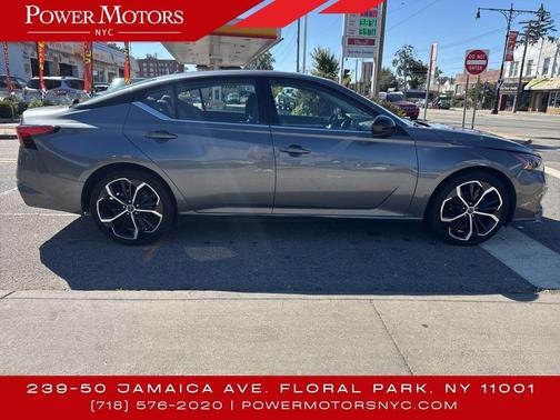 2023 Nissan Altima 2.5 SR