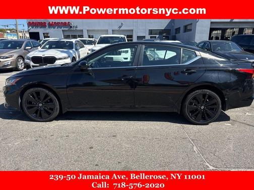 2022 Nissan Altima 2.5 SR