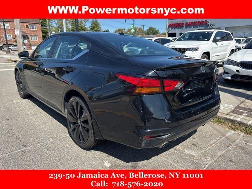 2022 Nissan Altima 2.5 SR