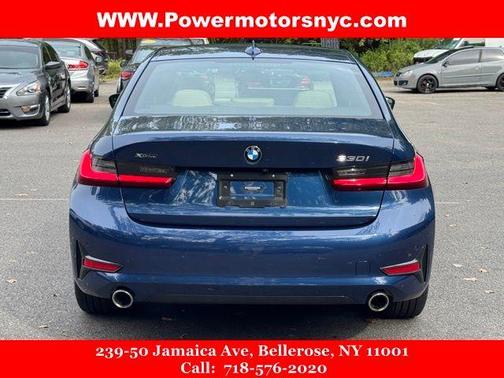 2022 BMW 330 i xDrive