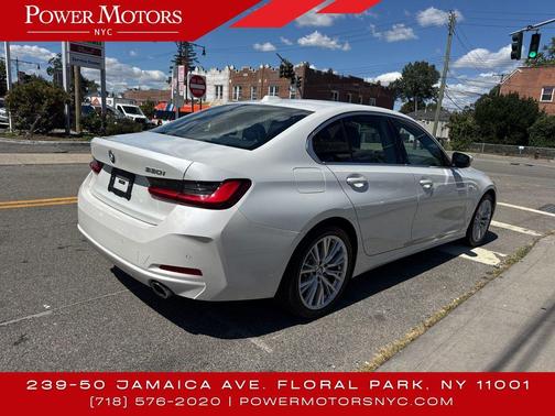 2024 BMW 330 330i Sedan