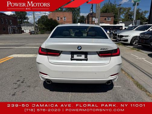 2024 BMW 330 330i Sedan