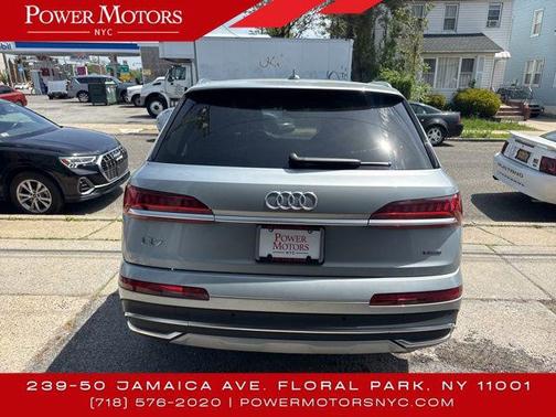 2023 Audi Q7 55 Premium Plus