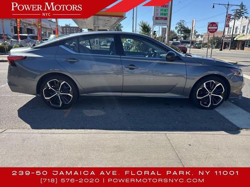 2023 Nissan Altima SR FWD