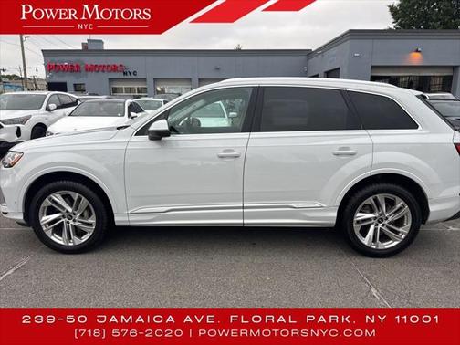 2023 Audi Q7 55 Premium Plus