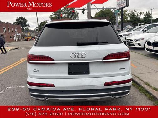 2023 Audi Q7 55 Premium Plus