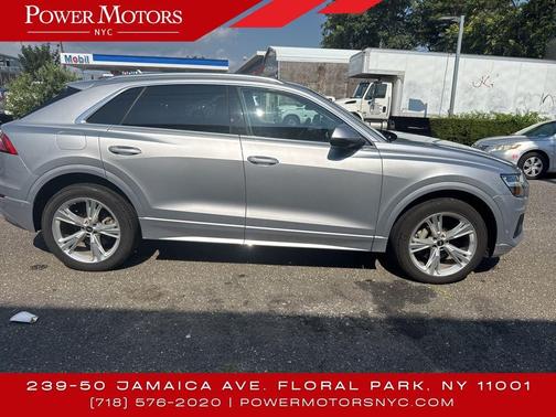 2022 Audi Q8 55 Premium Plus