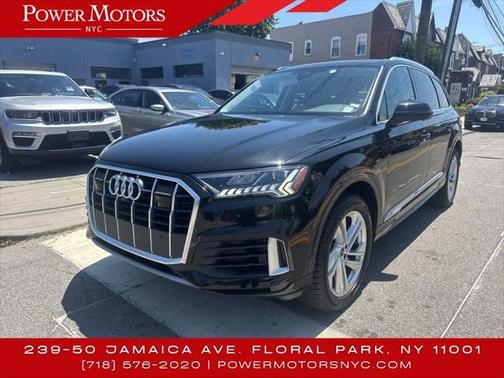 2023 Audi Q7 55 Premium Plus