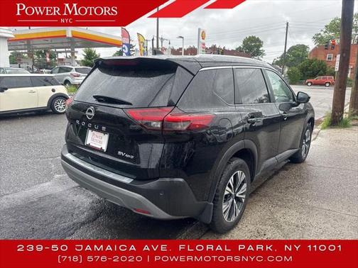 2022 Nissan Rogue SV