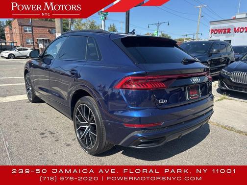 2022 Audi Q8 55 Premium Plus