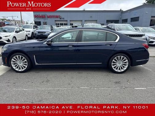 2022 BMW 740 i xDrive