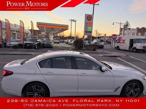 2022 BMW 530 i xDrive