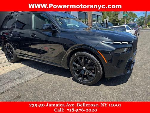 Black Sapphire Metallic 2023 BMW X7 M60i
