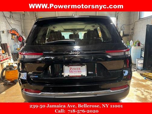 Diamond Black 2023 Jeep Grand Cherokee 4xe Base