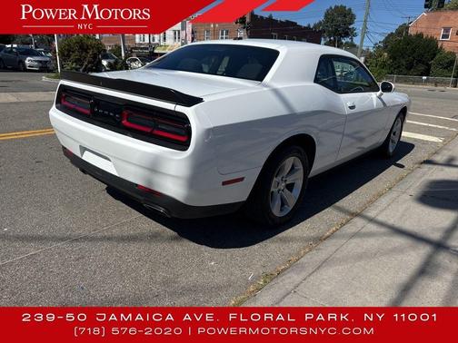 2023 Dodge Challenger SXT