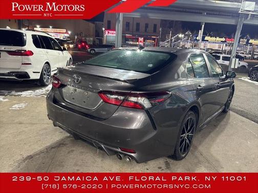 2021 Toyota Camry SE