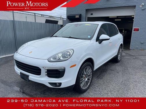 2017 Porsche Cayenne Platinum Edition