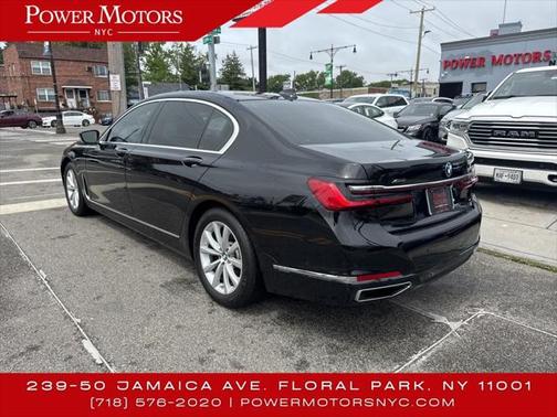 2022 BMW 740 i xDrive