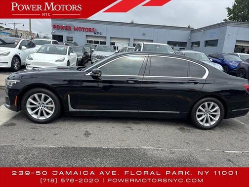 2022 BMW 740 i xDrive