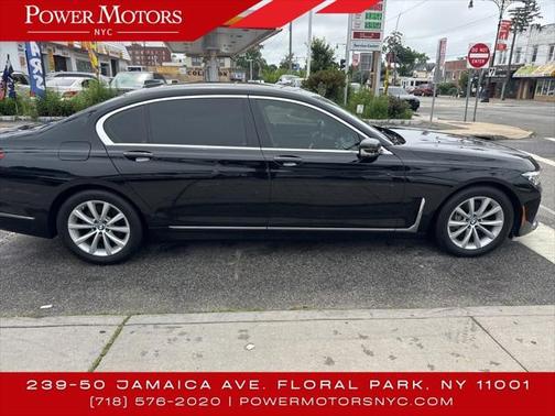 2022 BMW 740 i xDrive