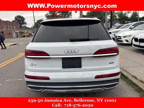 2023 Audi Q7 55 Premium Plus