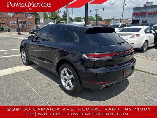 2021 Porsche Macan Base