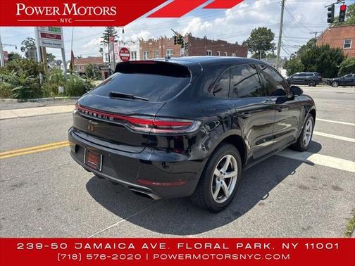 2021 Porsche Macan Base