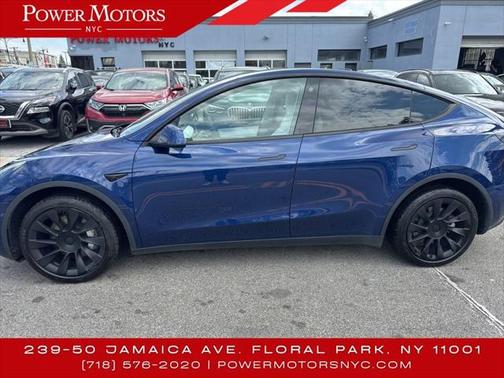2022 Tesla Model Y Long Range Dual Motor All-Wheel Drive