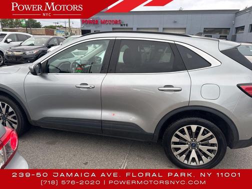 2021 Ford Escape Titanium